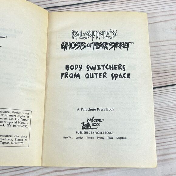Ghosts of Fear Street #14 Body Switchers Outer Space RL Stine 1996 1st Edition - Picture 8 of 11